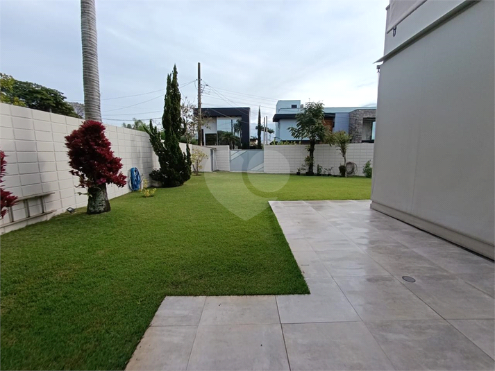 Foto REO1103736