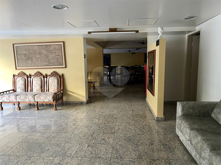 Foto REO1103737