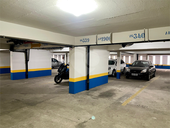 Foto REO1103737
