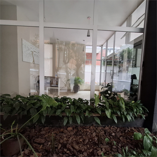 Foto REO1103745