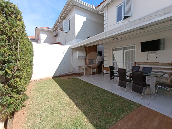 Foto REO1103754