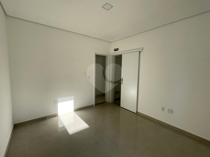 Foto REO1103767