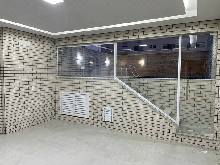 Foto REO1103767
