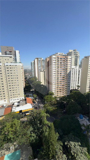 Foto REO1103795