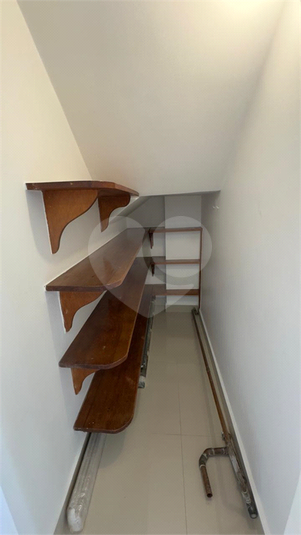 Foto REO1103795