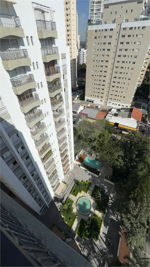 Foto REO1103795