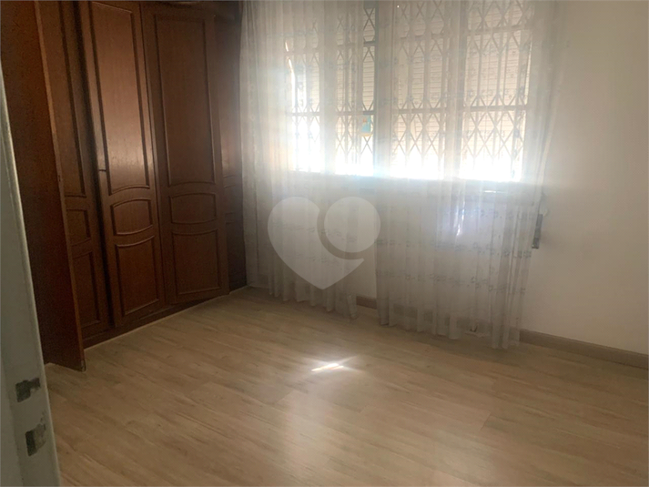 Foto REO1103802