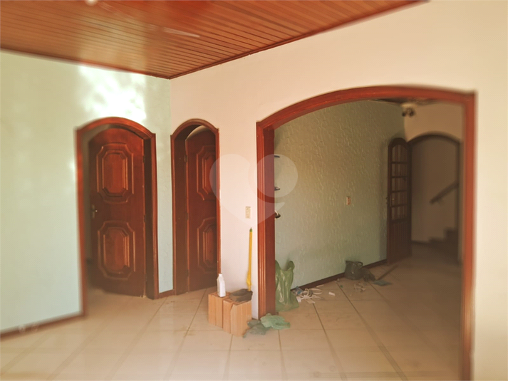 Foto REO1103803