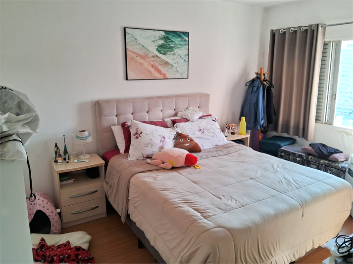 Foto REO1103816