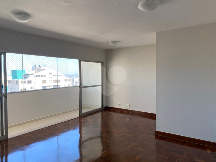 Foto REO1103820