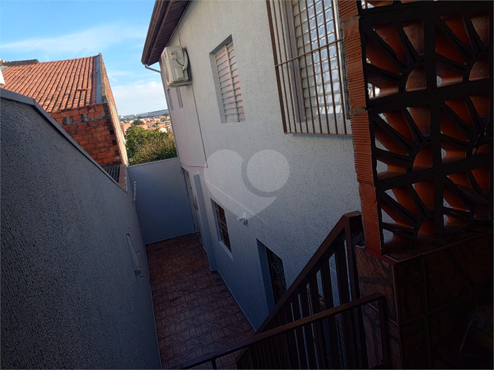 Foto REO1103833