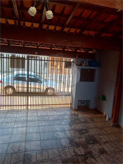 Foto REO1103833