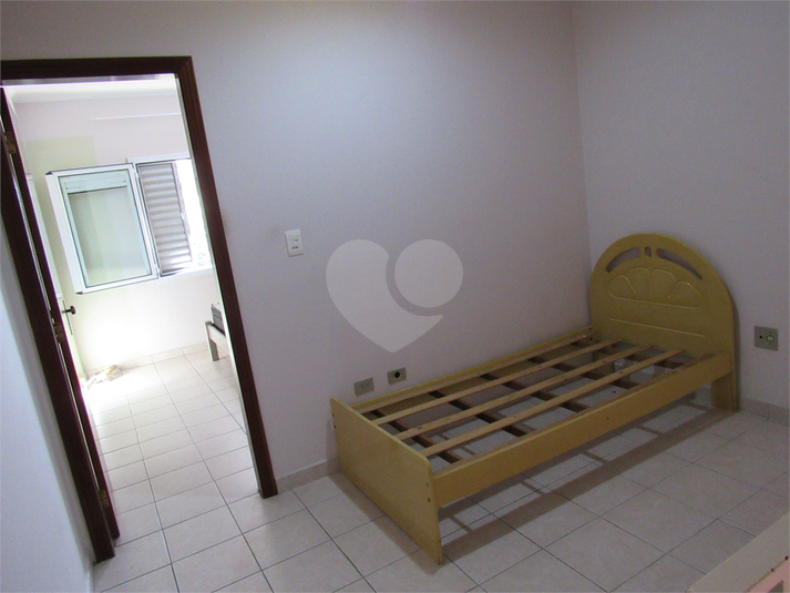 Foto REO1103844