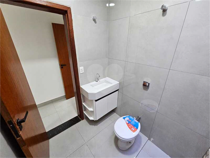 Foto REO1103850