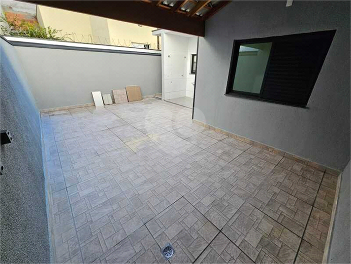 Foto REO1103850