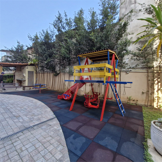 Foto REO1103851