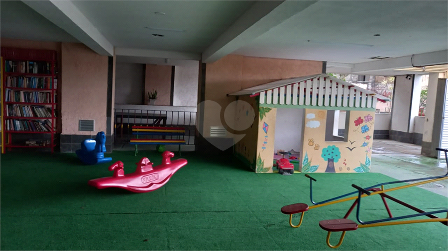 Foto REO1103859