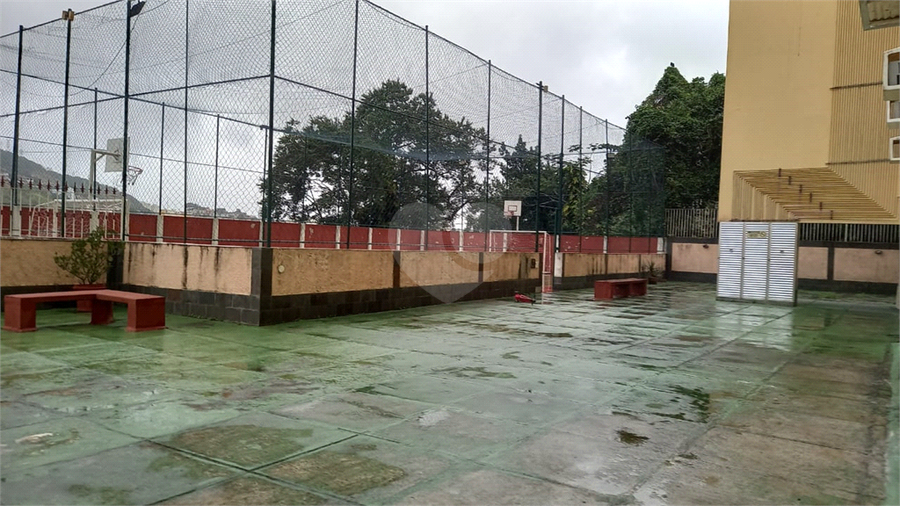 Foto REO1103859