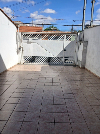 Foto REO1103860
