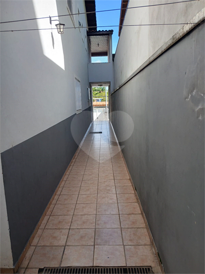 Foto REO1103860