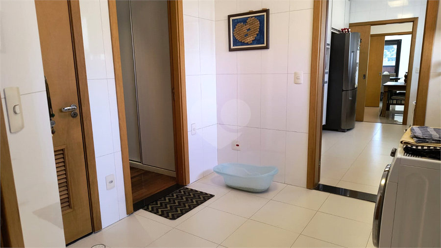Foto REO1103861