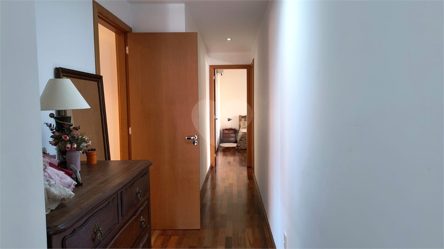Foto REO1103861