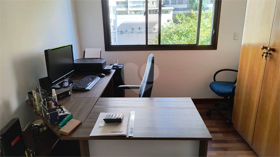 Foto REO1103861