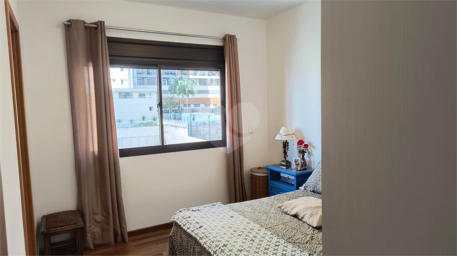 Foto REO1103861