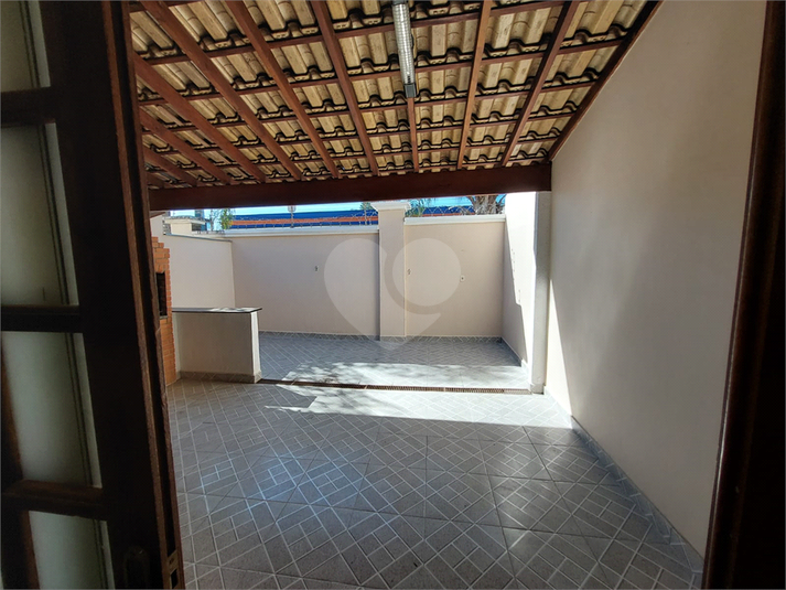 Foto REO1103864