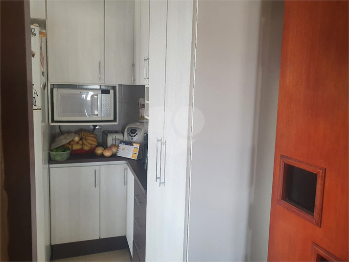 Foto REO1103875