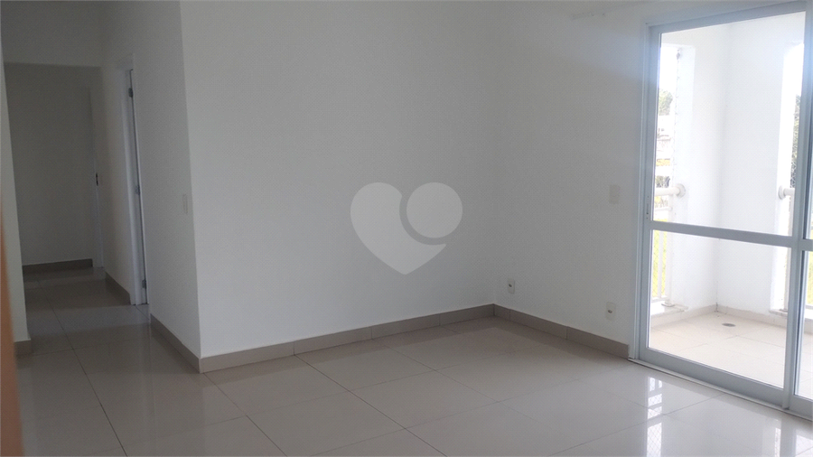 Foto REO1103885