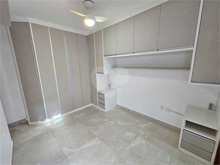 Foto REO1103898