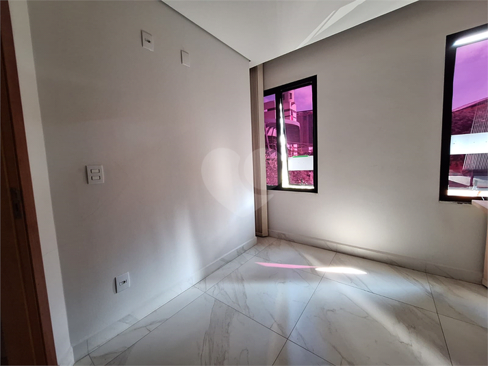 Foto REO1103919