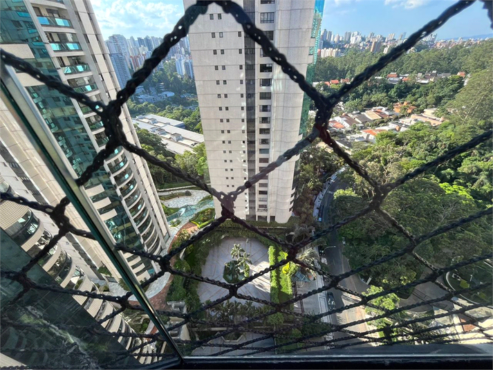 Foto REO1103922