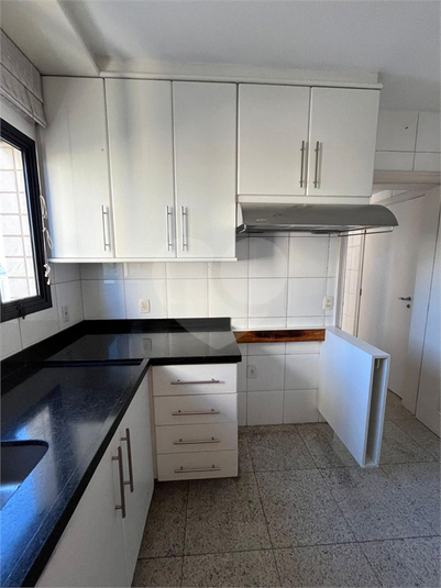 Foto REO1103922