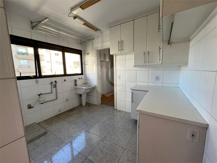 Foto REO1103922