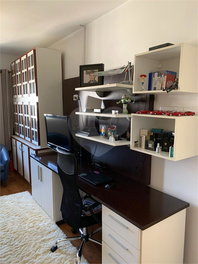 Foto REO1103931