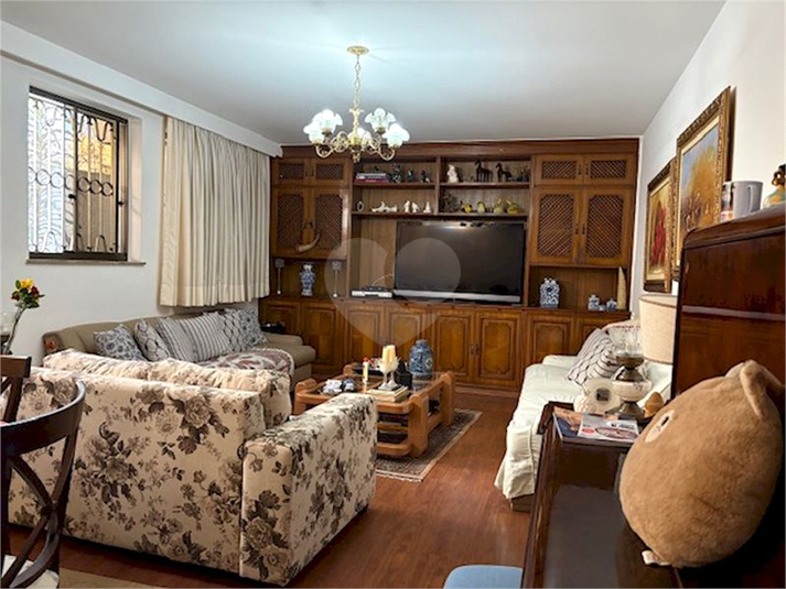 Foto REO1103950