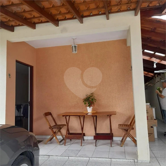 Foto REO1103955