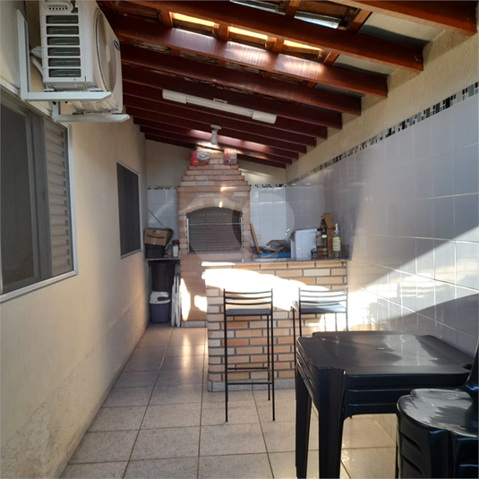 Foto REO1103955