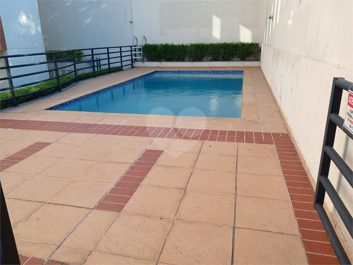 Foto REO1103966