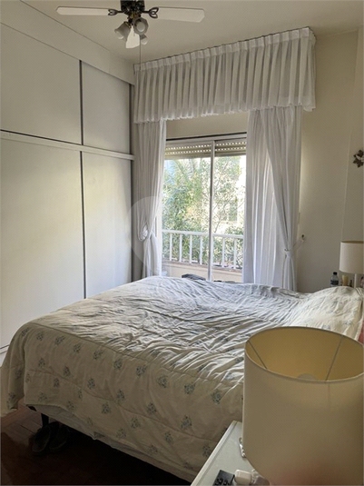 Foto REO1103971