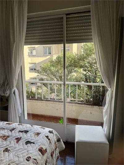 Foto REO1103971