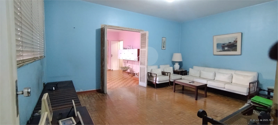 Foto REO1103982