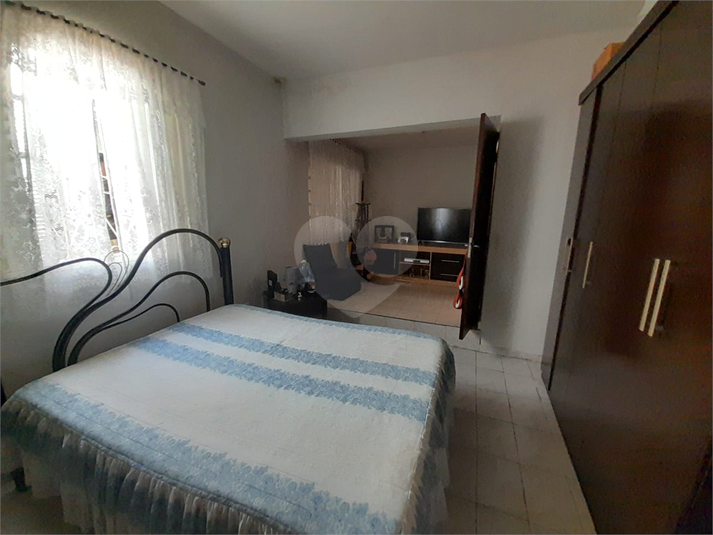 Foto REO1103984