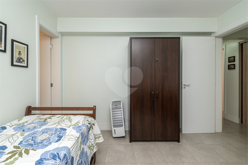 Foto REO1103987