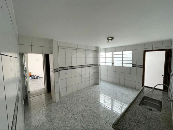 Foto REO1103989