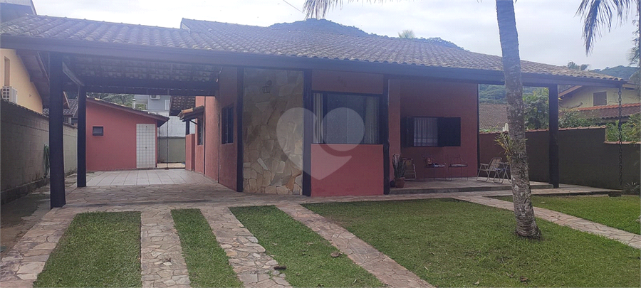 Foto REO1104009