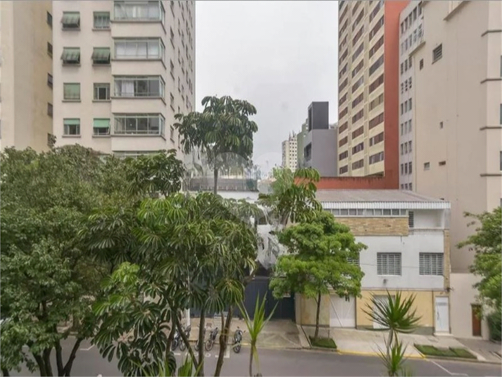 Foto REO1104022