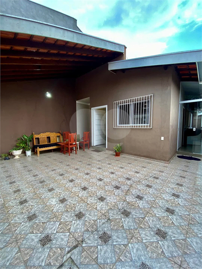Foto REO1104097